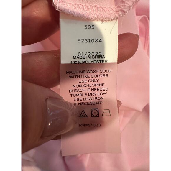 Vince Camuto Women's Flutter Sleeve Blouse Baby Pink Size 3X NWT Elegant Style - Picture 4 of 7